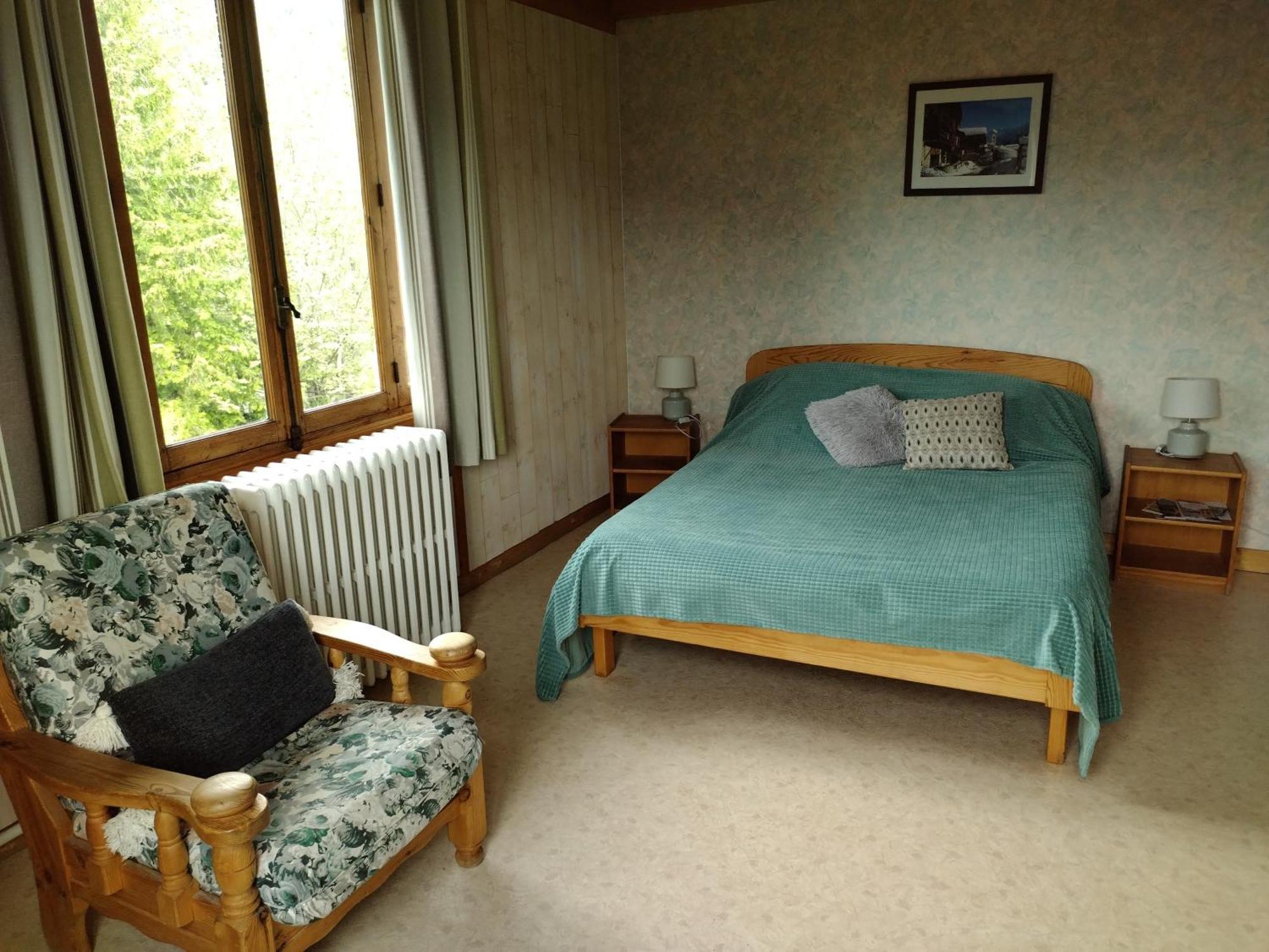 Le Vieux Chalet Bed & Breakfast Embrun Bagian luar foto