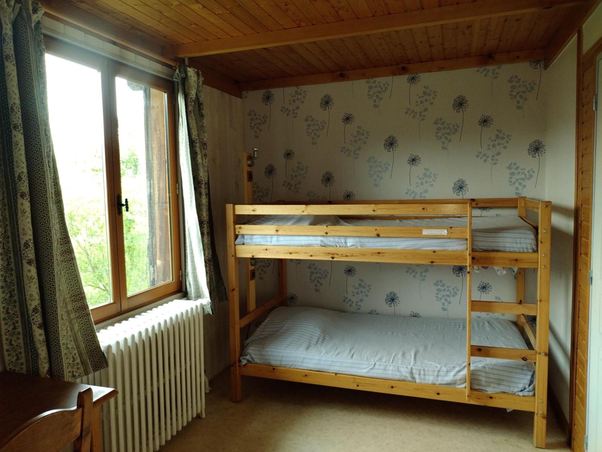 Le Vieux Chalet Bed & Breakfast Embrun Bagian luar foto